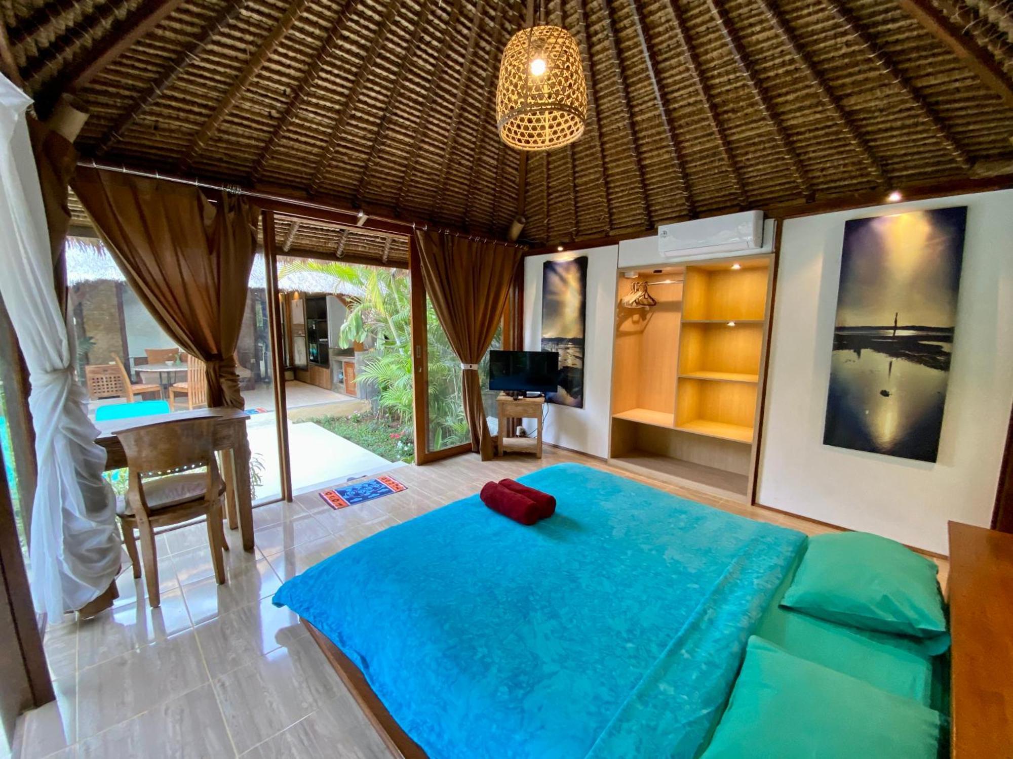 Little Tree House 2*